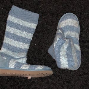 Knitted Uggs.